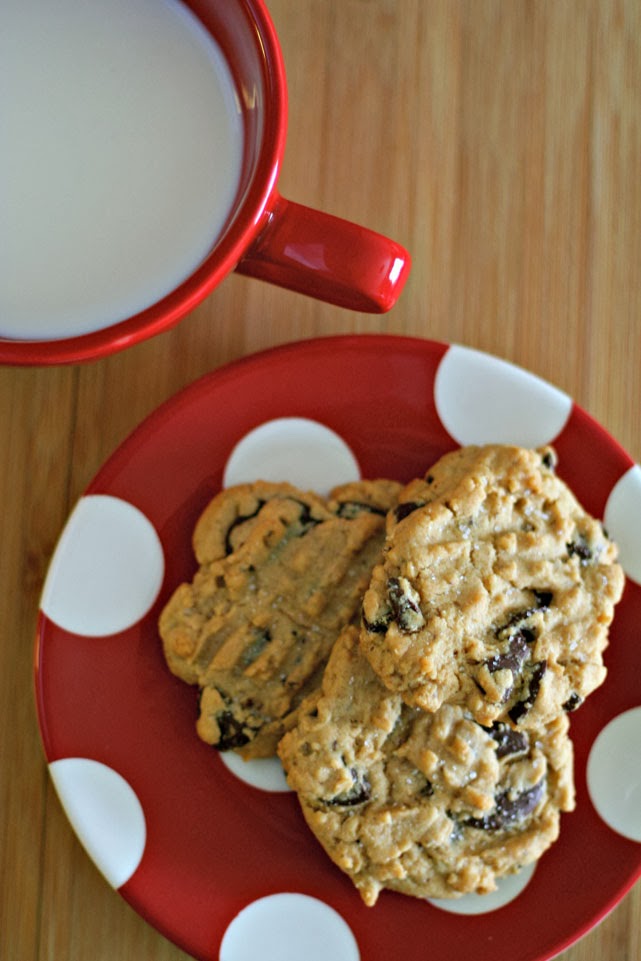 peanut butter chocolate chunk cookies | recipe for sunday baking
