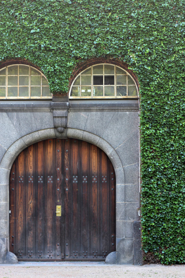 touring copehnagen by bike via Finding Beautiful Truth