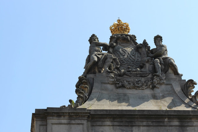 touring copehnagen by bike via Finding Beautiful Truth