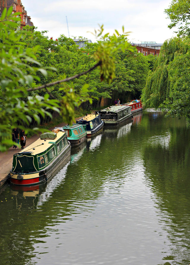 regent's canal | Camden Town via Finding Beautiful Truth