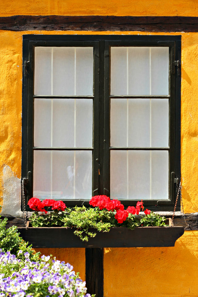 day trip to Malmo, Sweden | photo diary via Finding Beautiful Truth