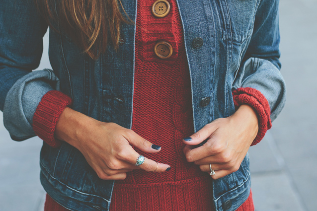 cable knit sweater and jeans