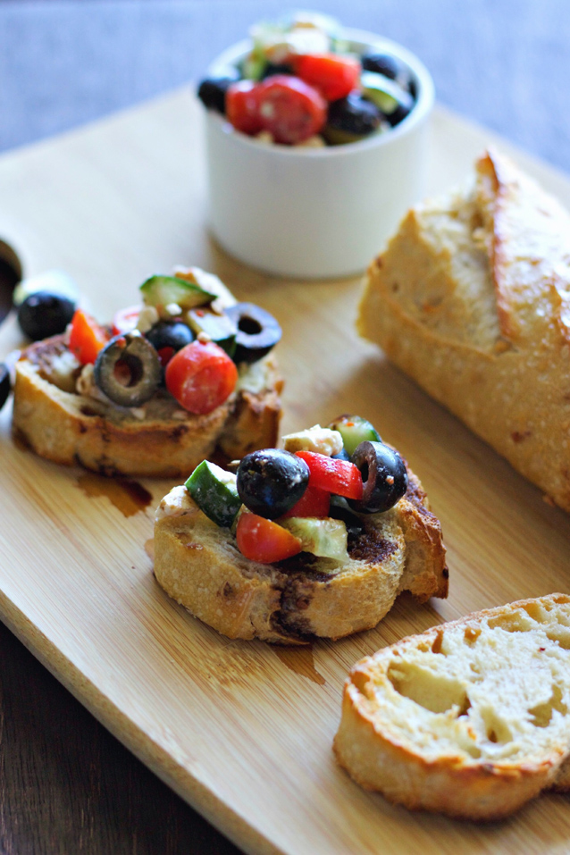meatless monday, recipe, mediterranean bruschetta