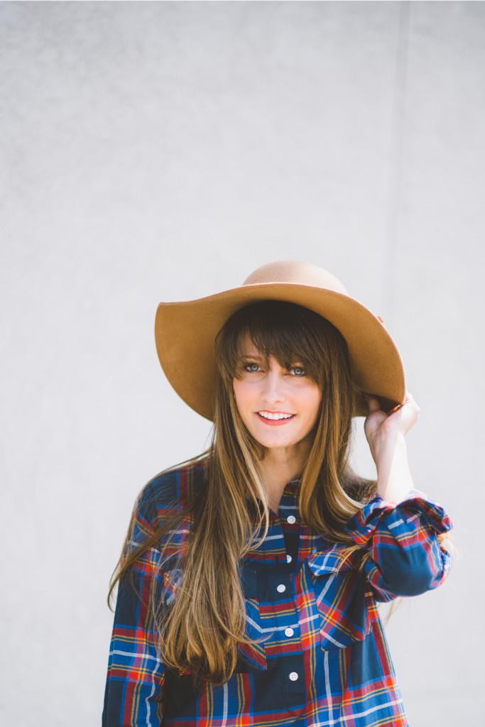 finding beautiful truth, fall layers, floppy hat
