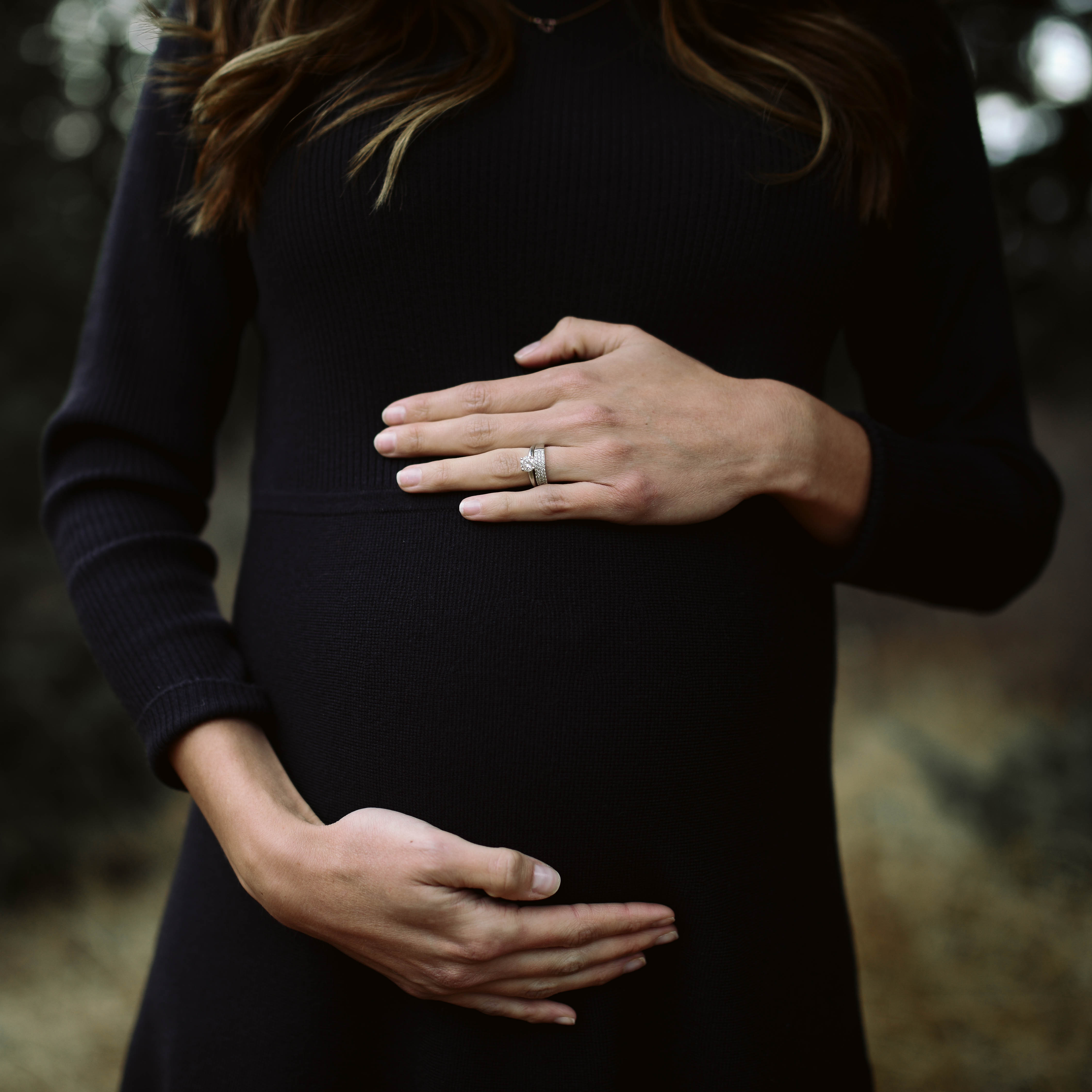 maternity photos via Finding Beautiful Truth