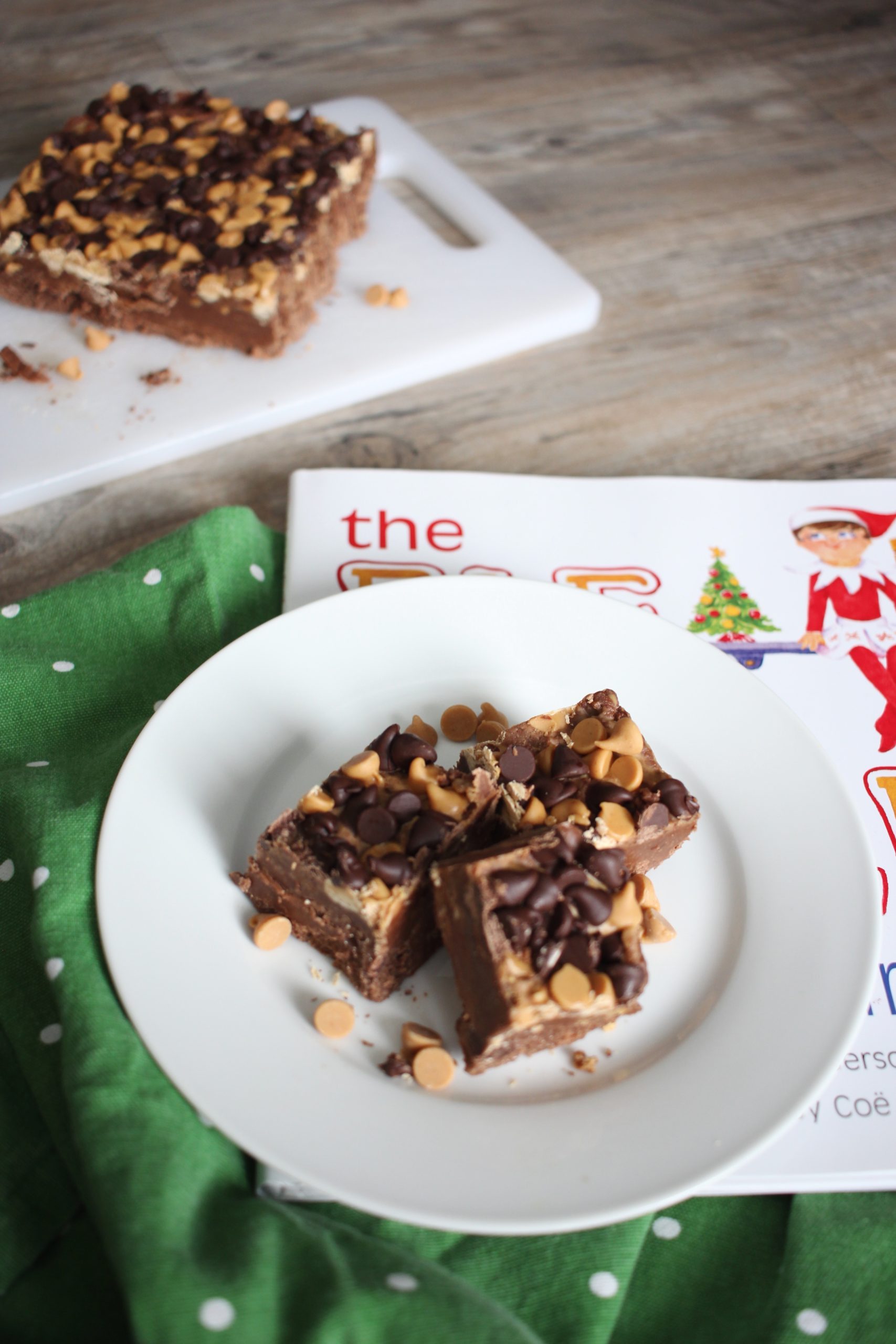 peanut butter chocolate fudge | easy recipe via Finding Beautiful Truth