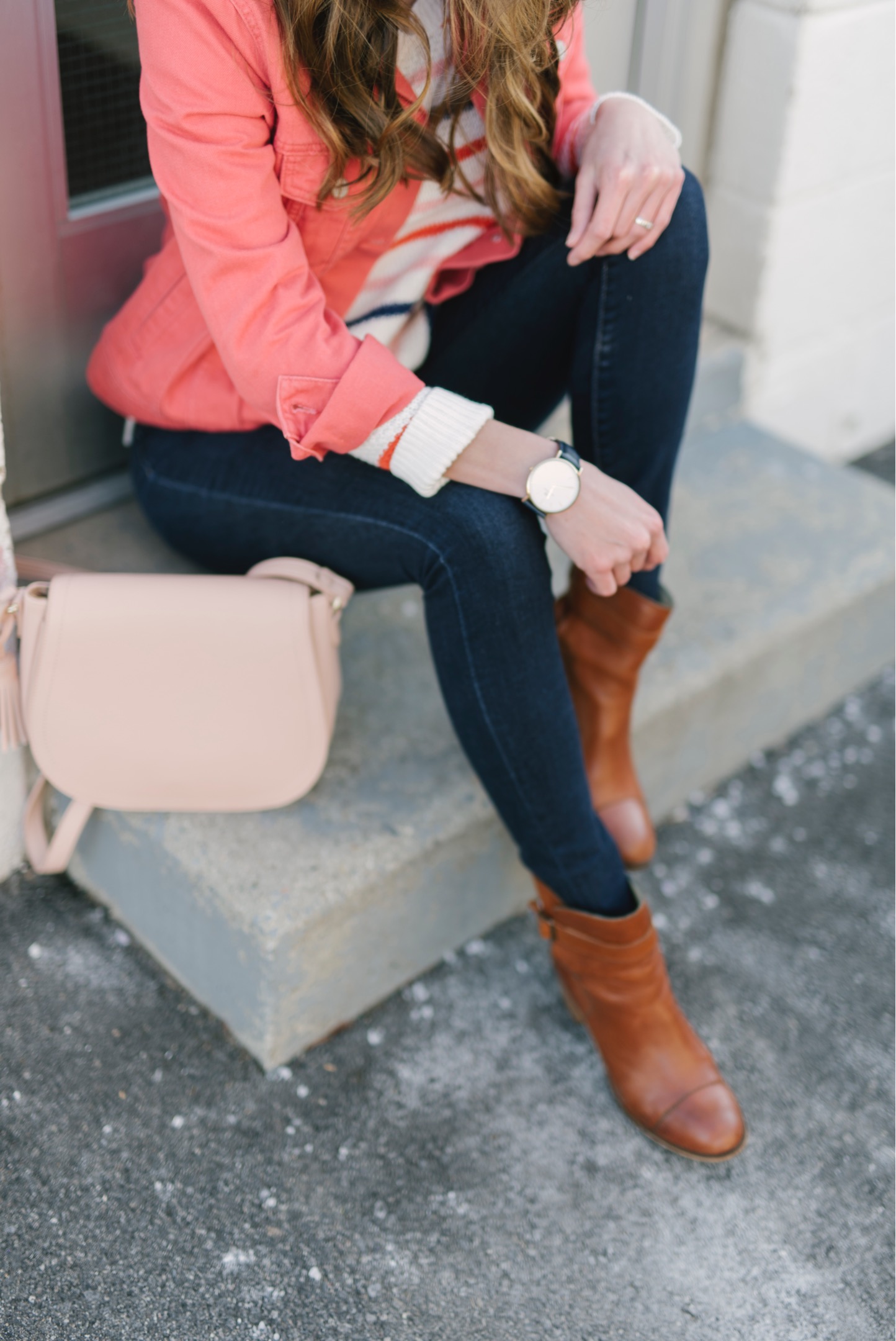 casual spring outfit idea | via Finding Beautiful Truth