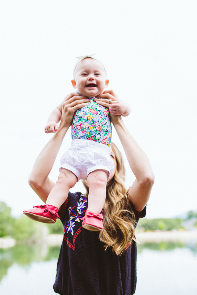 8 month old morning routine + gerber cereal favorites | via Finding Beautiful Truth