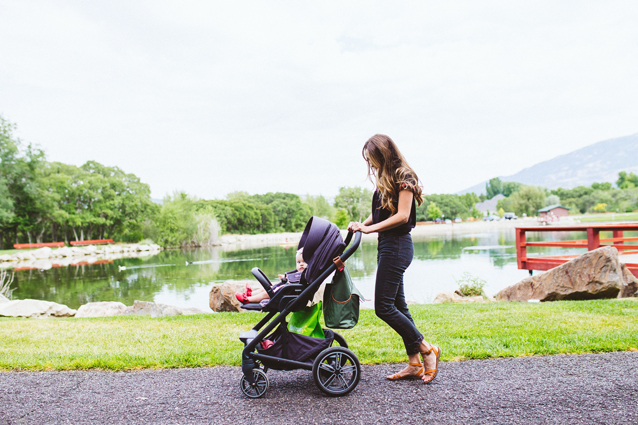 8 month old morning routine + gerber cereal favorites | via Finding Beautiful Truth