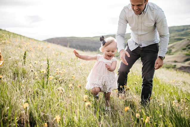 provo canyon maternity + family photos | Finding Beautiful Truth