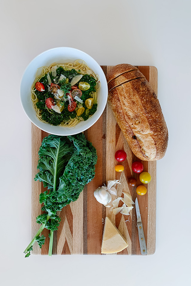 20 minute date night recipe | kale pesto pasta via Finding Beautiful Truth