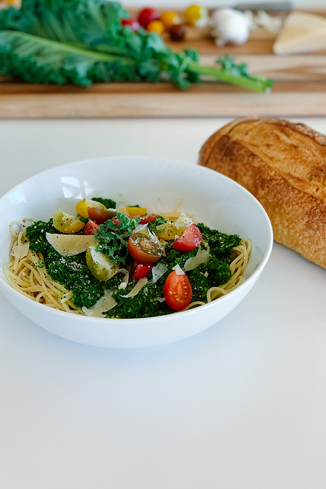 20 minute date night recipe | kale pesto pasta via Finding Beautiful Truth