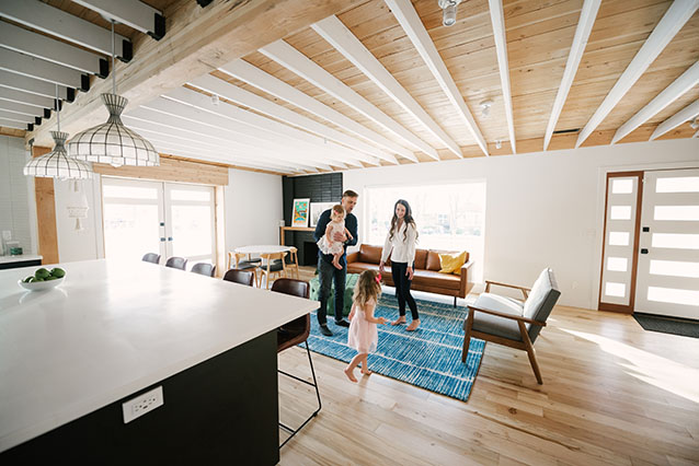 things I wish I knew as a new mom | new mom advice via Finding Beautiful Truth