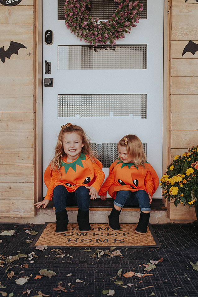 fall porch decorations + coordinating costumes | Finding Beautiful Truth