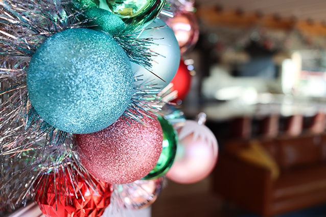 Mid-Century Modern Christmas Decorations