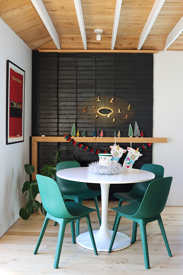 Mid-Century Modern Christmas Decor | Finding Beautiful Truth
