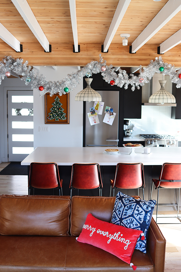 Mid-Century Modern Christmas Decor | Finding Beautiful Truth