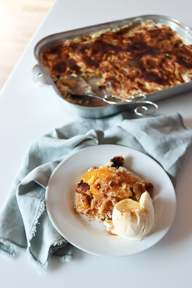 easy peach cobbler dump cake recipe | Finding Beautiful Truth