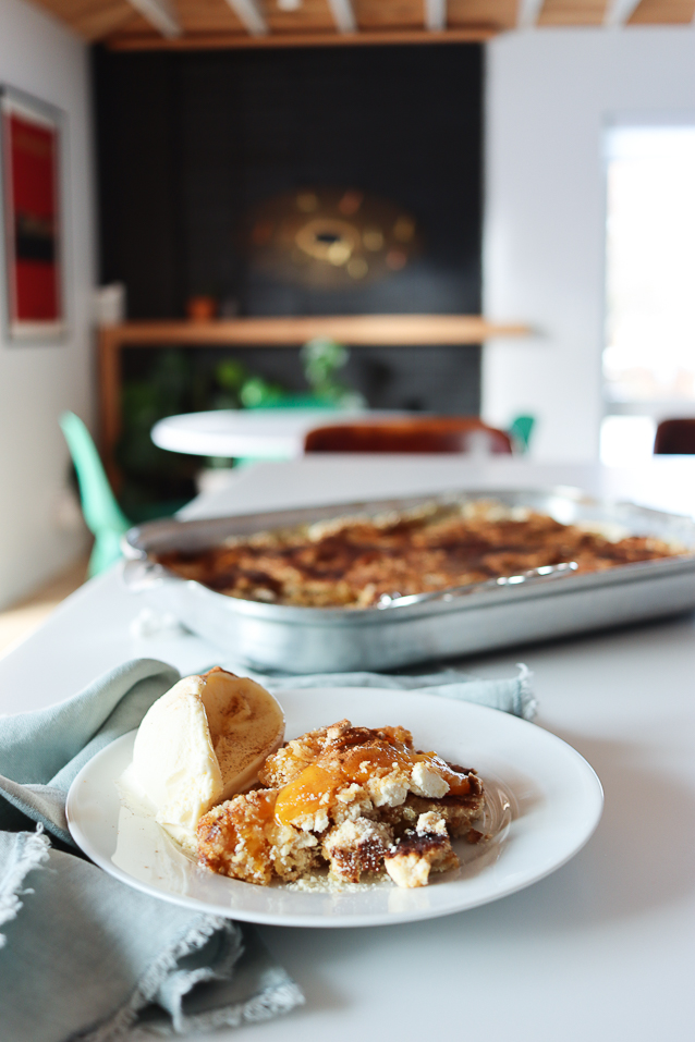 easy peach cobbler dump cake recipe | Finding Beautiful Truth