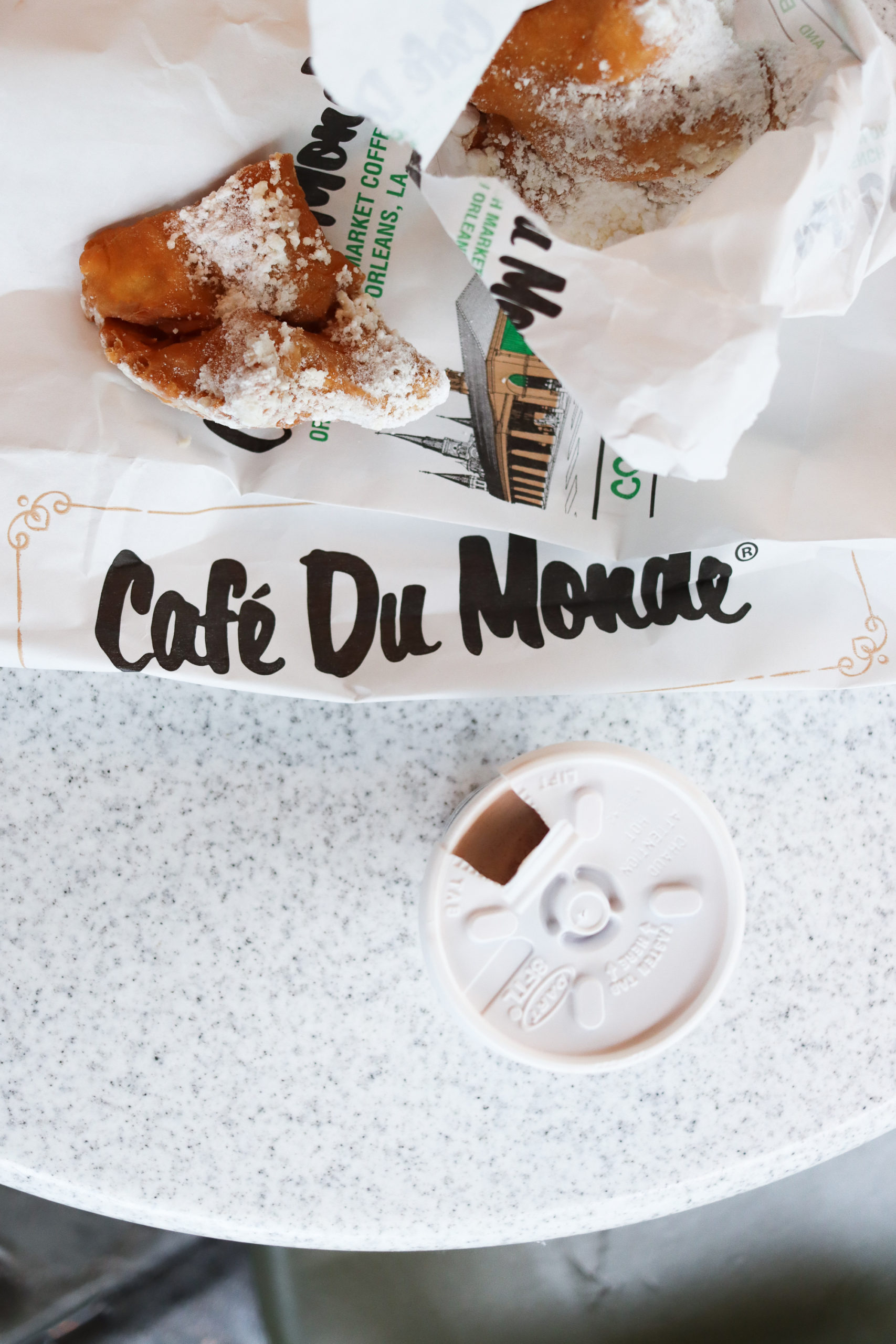 New Orleans Beignets at Café Du Monde