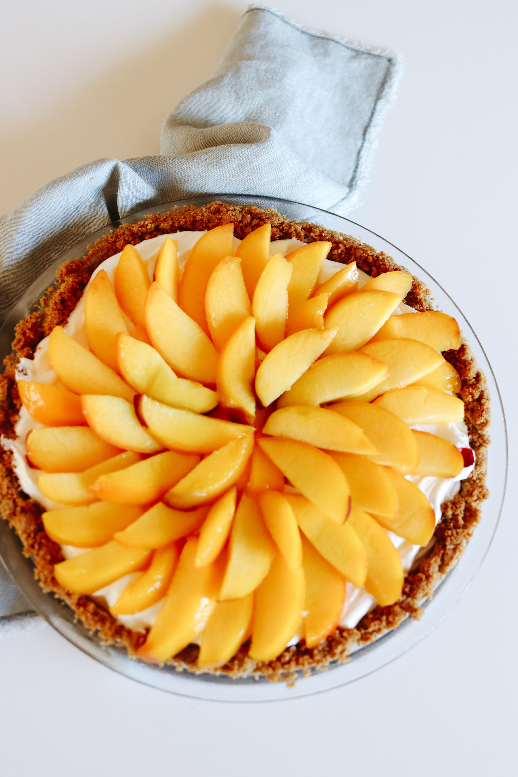 fresh peach pie recipe | Finding Beautiful Truth