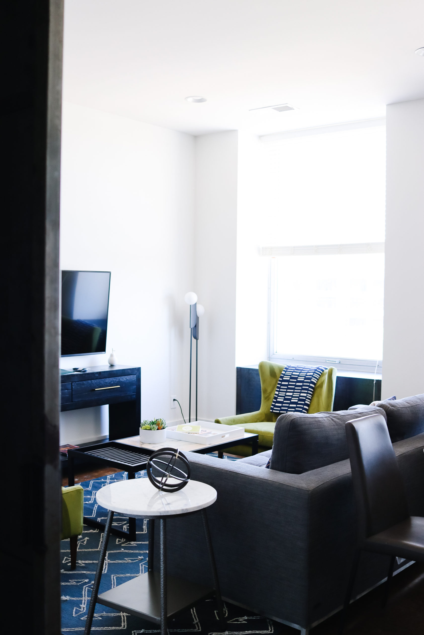 downtown Nashville airbnb | modern industrial style