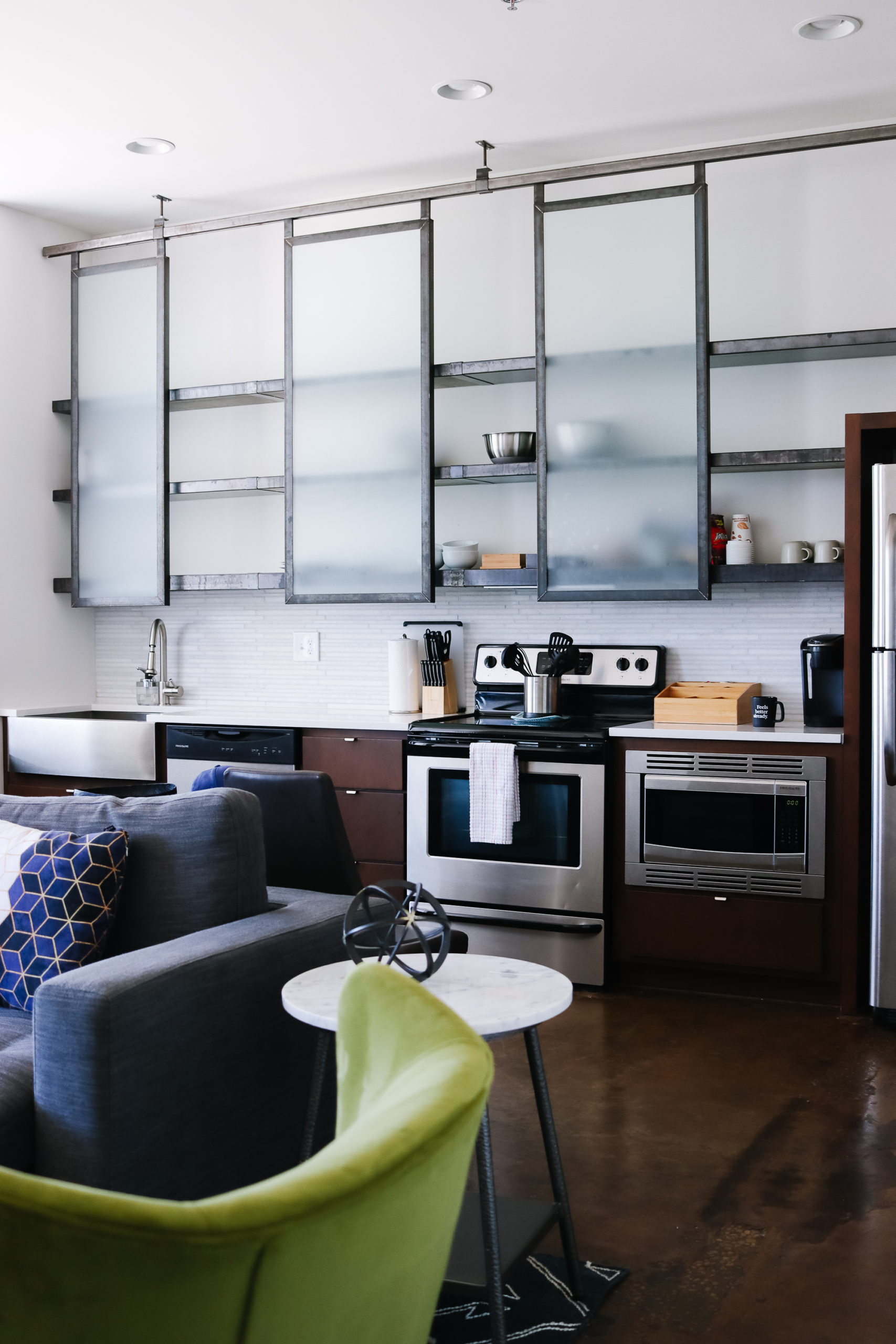 downtown Nashville airbnb | modern industrial style